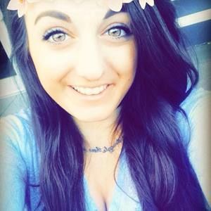 Meet your Posher, Andrea